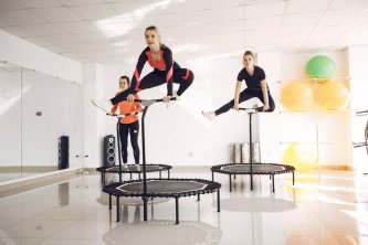 Skákání na trampolíně a hubnutí