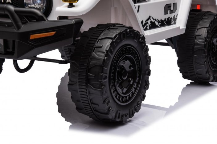 Dětské elektrické auto Toyota FJ Cruiser bílá/white